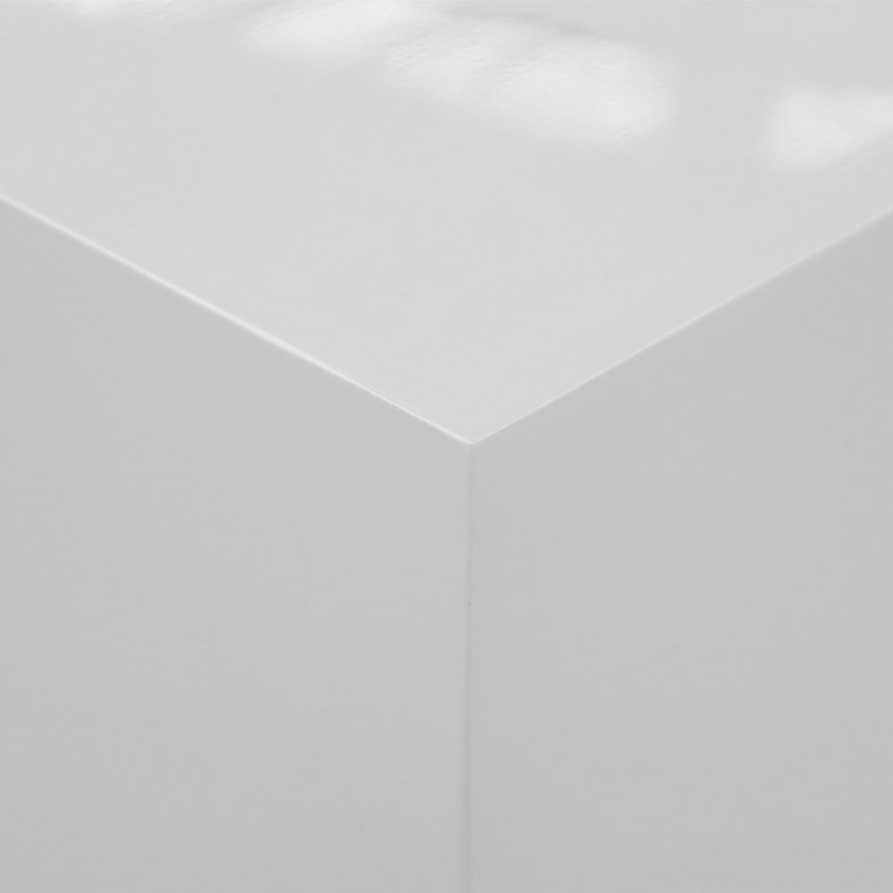 mesa-de-centro-cube-porcelana-alto-padrão-laca-fosca-iki-home