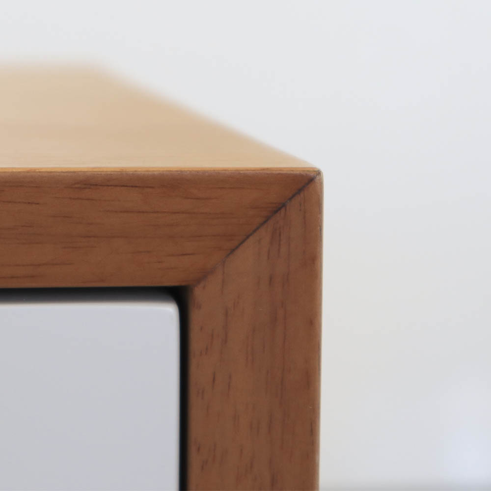 mesa-cabeceira-quarto-jequitiba-nogueira-01