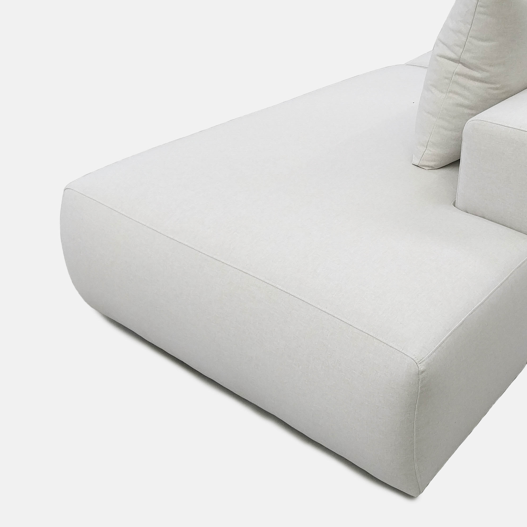 dublin-single-off-white-218cm-alto-padrao-iki-sofa